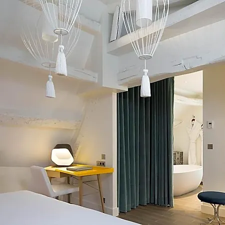 Hotel Dupond-smith 5*