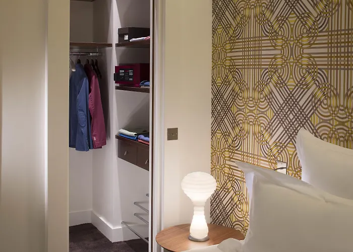 Hotel Dupond-smith 5*